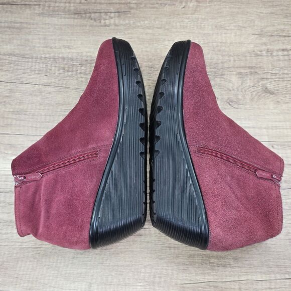 Skechers Parallel Ditto Boots Women's Sz 11 Burgundy Suede Wedge Booties (44746) - Picture 6 of 9